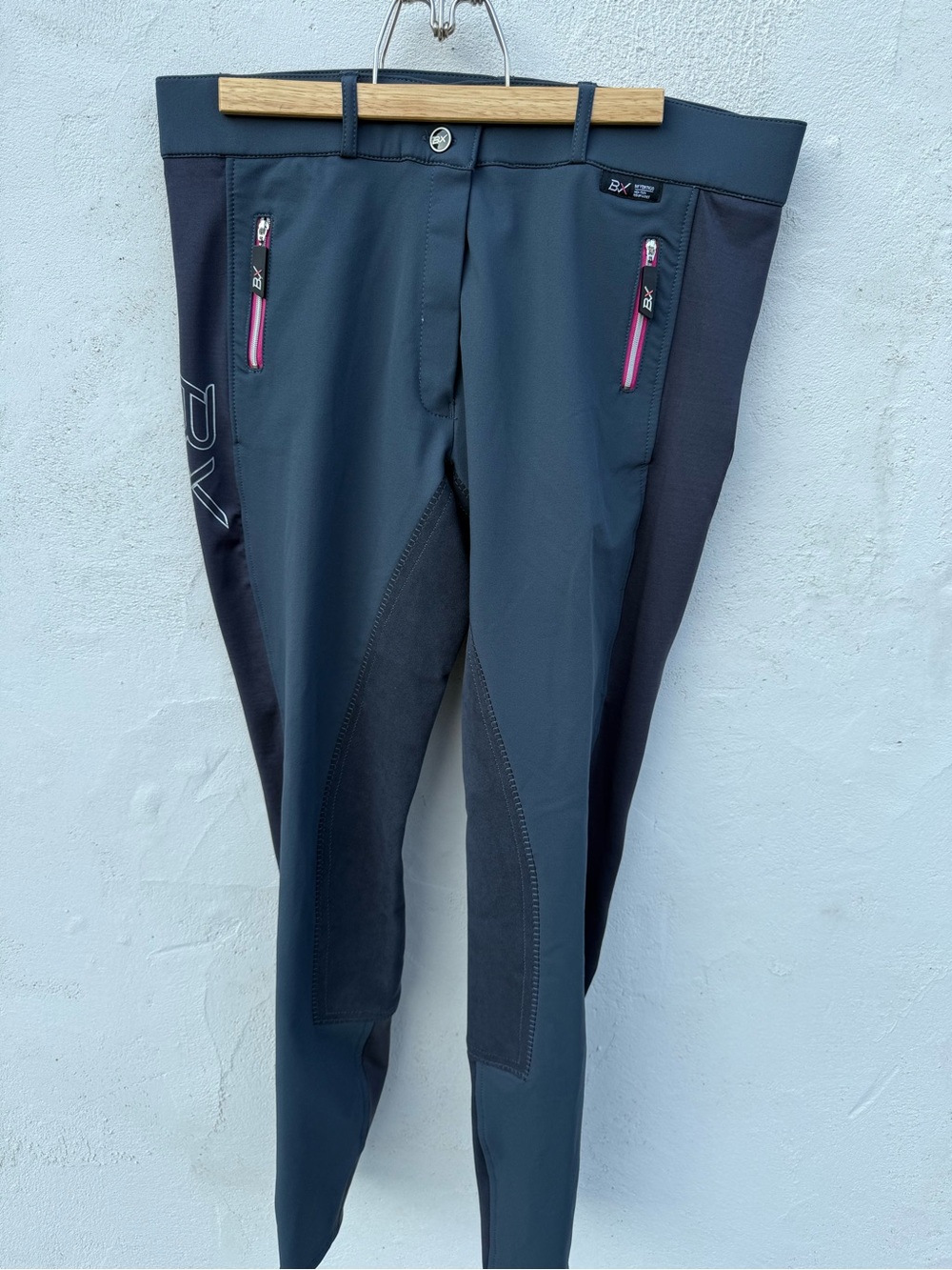B Vertigo Full Seat Women’s XL Horseback Riding Breeches NWOT